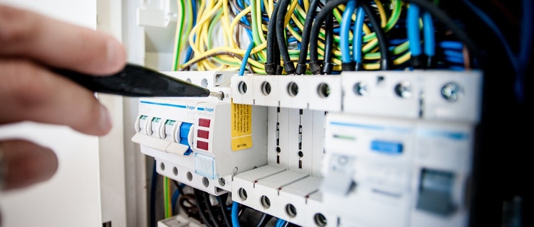 Warum wird ISDN für All-IP abgeschaltet? Warum wird ISDN für All-IP abgeschaltet?